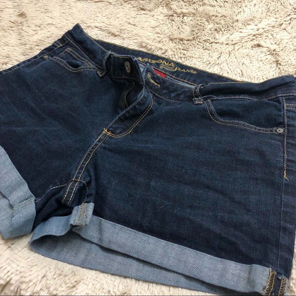 Arizona Jean Women’s Denim Shorts Size 15.